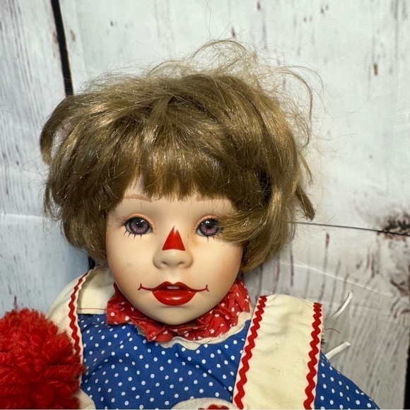 DANBURY MINT RAGGEDY ANN Porcelain vintage 80s Collectible doll GUC - Picture 5 of 15